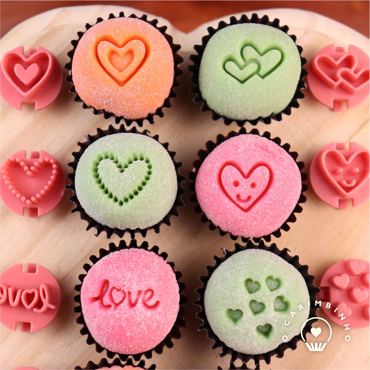 "Hearts" Embossing Candy Stamp Set  (12 pieces) Coracoes