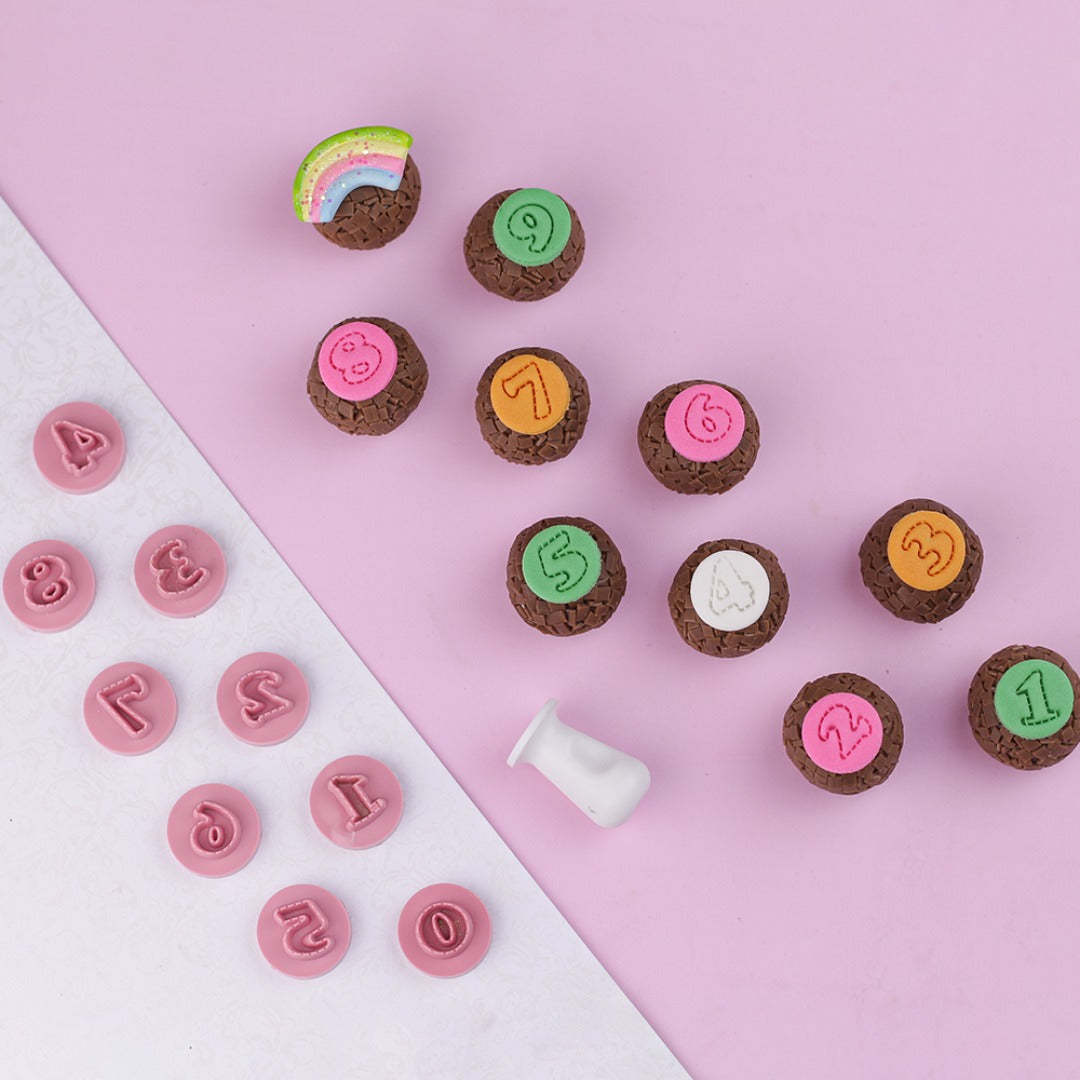 Mini Candy Stamp for Cake Decorating (BlueStar 7 pieces) 2cm (Balloon Numbers | Numeros Fofos