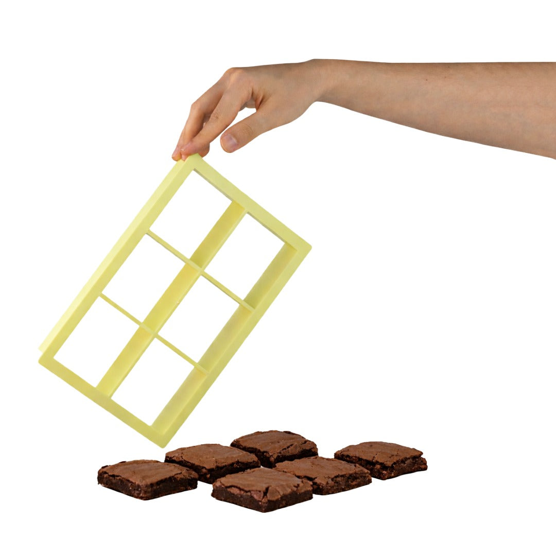 Professional Brownie Cutter – 6 Cavities of 7x7 cm diameter