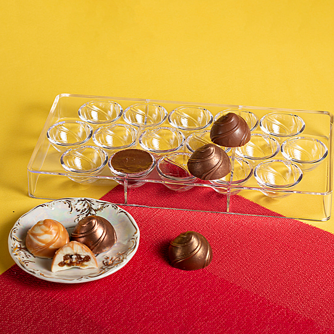 Swirl Dome Hard Chocolate Mold (Twist) – 18 Cavities – BlueStar