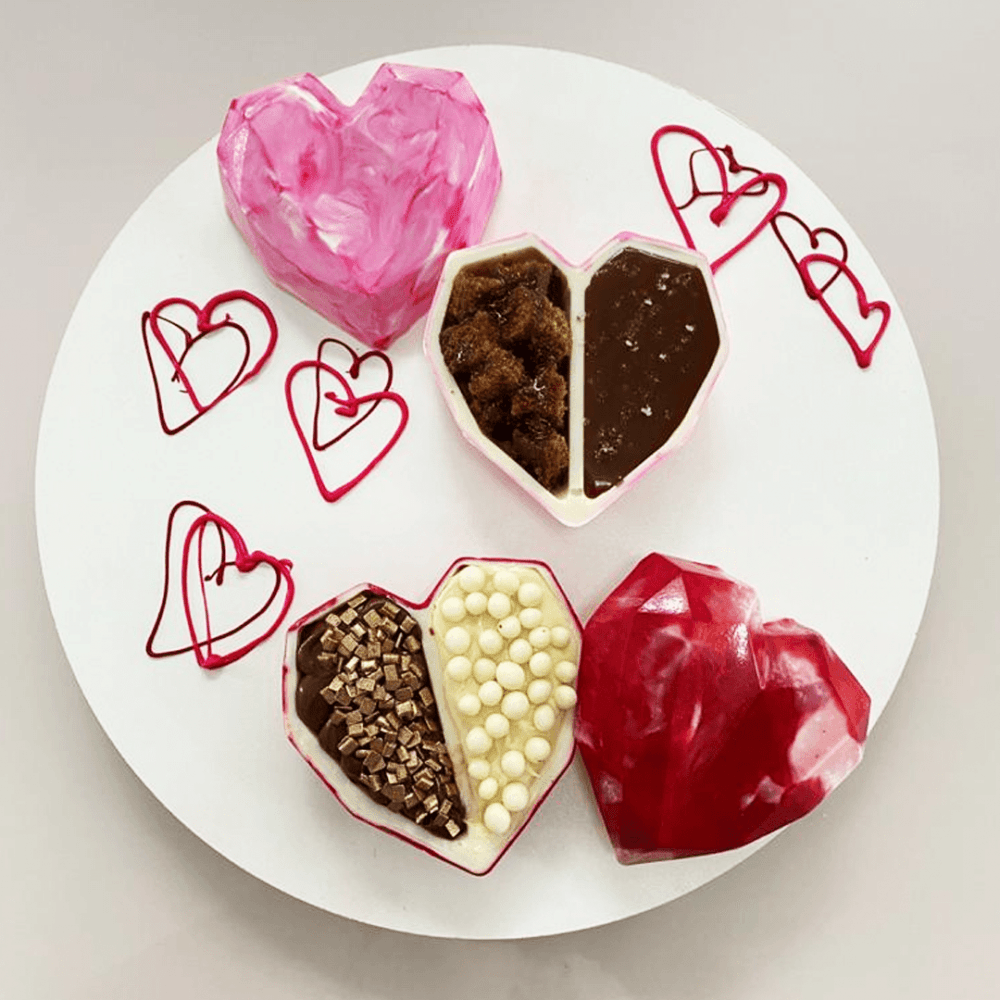 Medium Heart With Divider for Two Fillings 250g Shell 3-Part Chocolate Mold (BWB) - ViaCheff.com