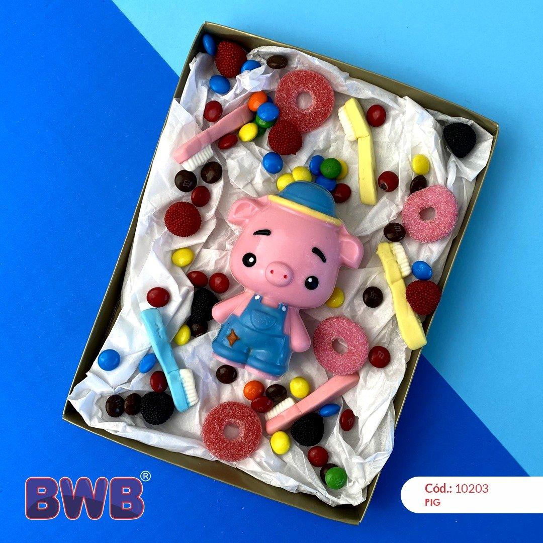 Piggy 3-Part Chocolate Mold (BWB) - ViaCheff.com
