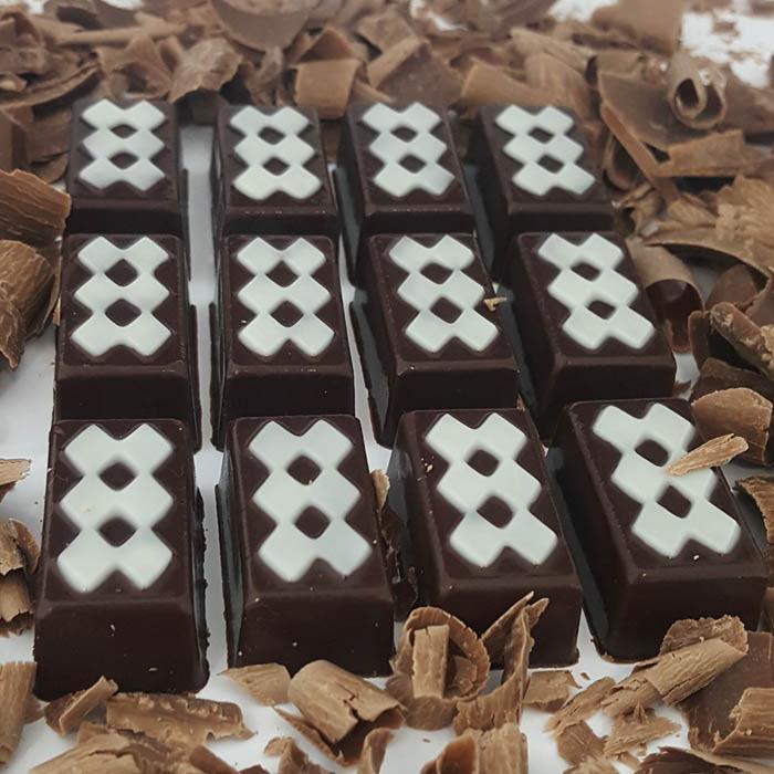 Detailed Bonbon Chocolate Mold N.9 - ViaCheff.com